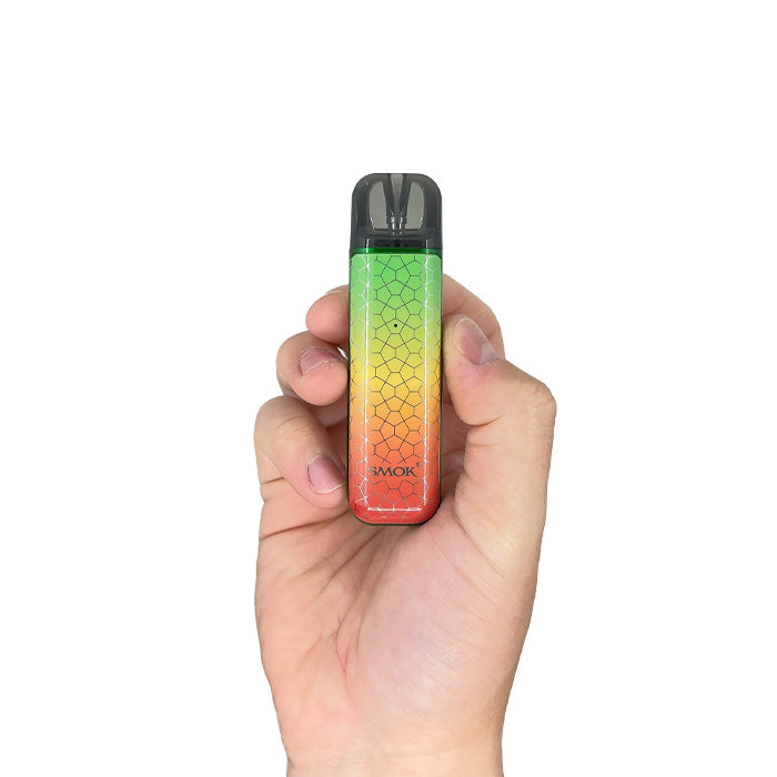 Smok Novo 2 S kit hand shot